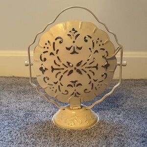 Ornate Scalloped Metal 3 Tier Tray- Cream